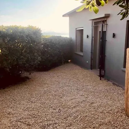 Unique ! Waterfront In St Aygulf Appartement